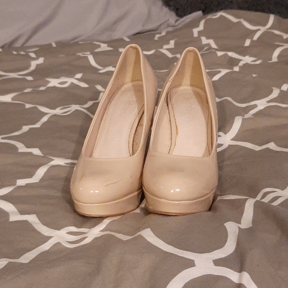 La château nude heels - Picture 2 of 6